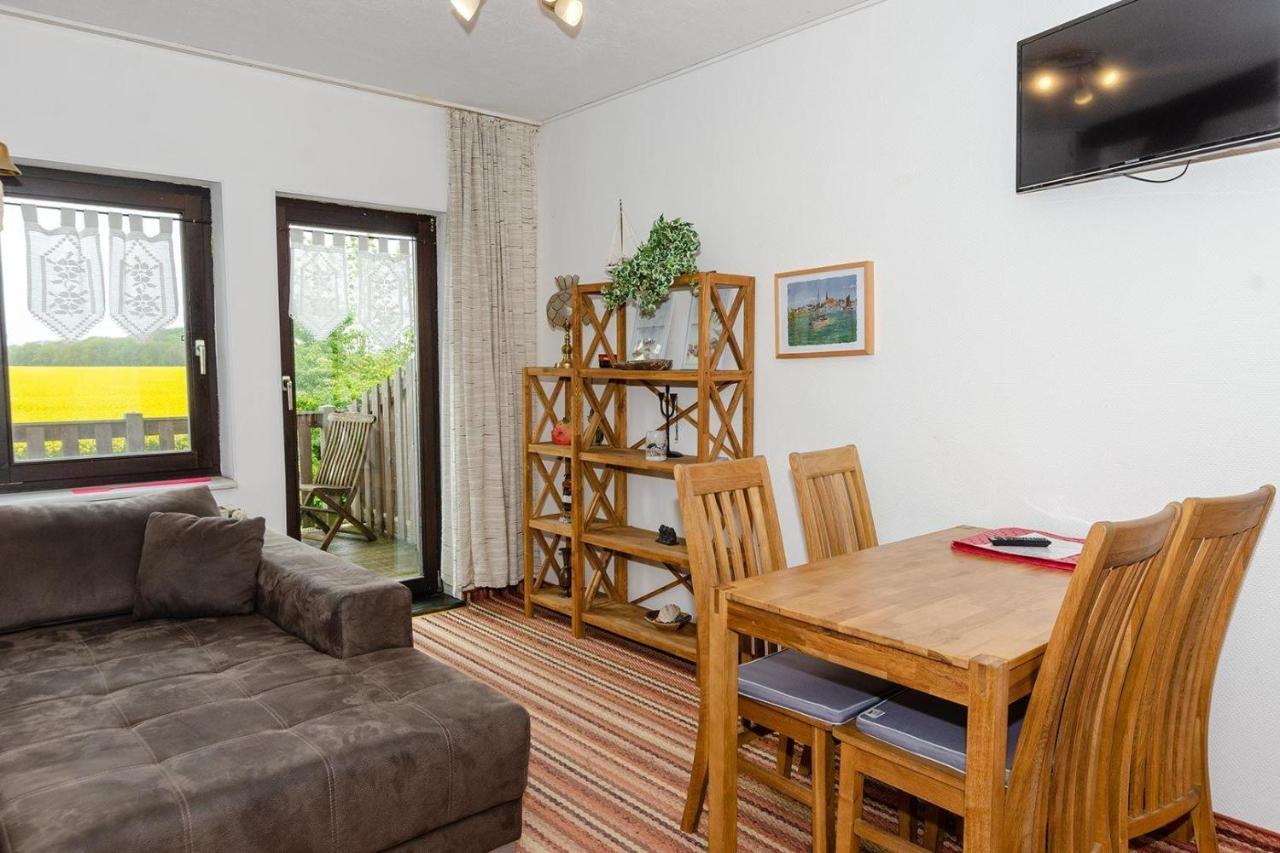 3-R-Ferienwohnung-Fuer-4-Personen-In-Schaprode-Auf-Ruegen-Zi3 ภายนอก รูปภาพ