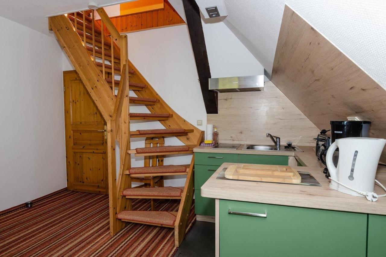 3-R-Ferienwohnung-Fuer-4-Personen-In-Schaprode-Auf-Ruegen-Zi3 ภายนอก รูปภาพ